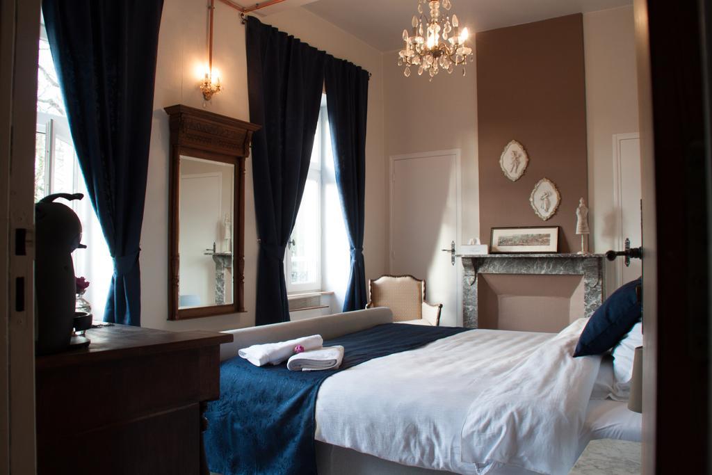 Chateau De L Aviette - Rancennes ジヴェ 部屋 写真