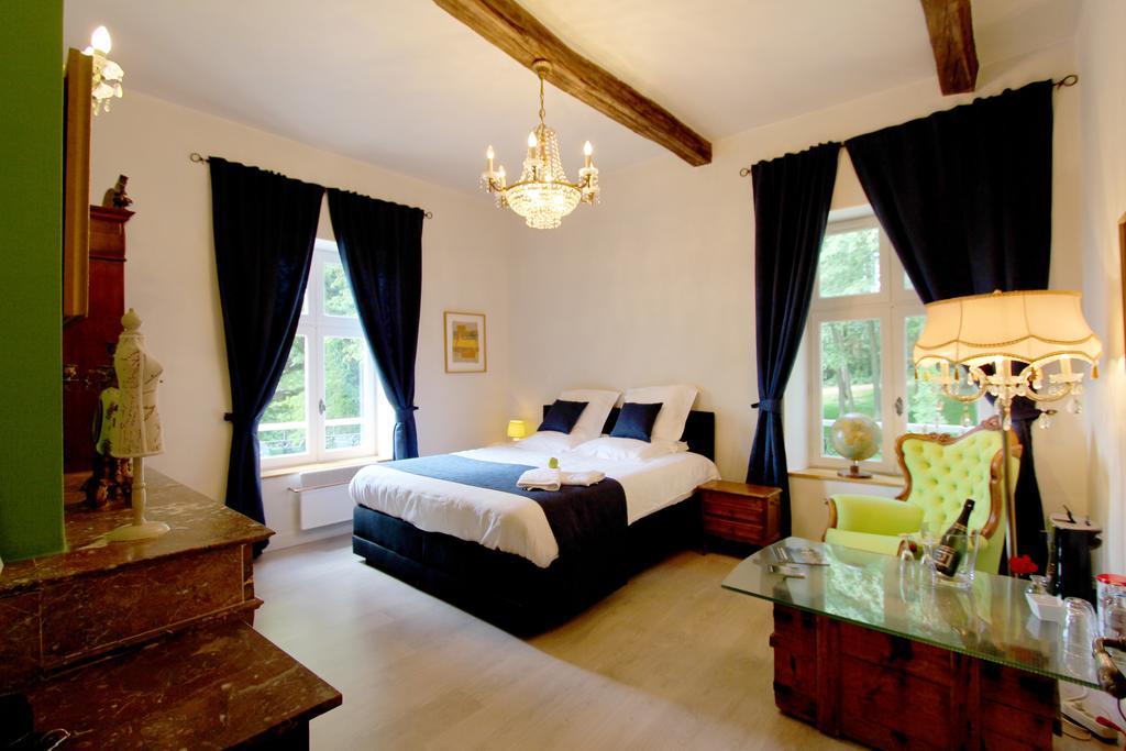Chateau De L Aviette - Rancennes ジヴェ 部屋 写真