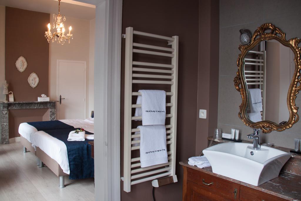 Chateau De L Aviette - Rancennes ジヴェ 部屋 写真